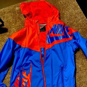 Boys Nike Windbreaker Size S